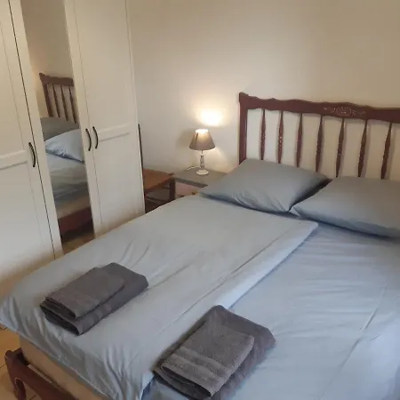 Les 3 Hirondelles Apartment Pont-Saint-Esprit